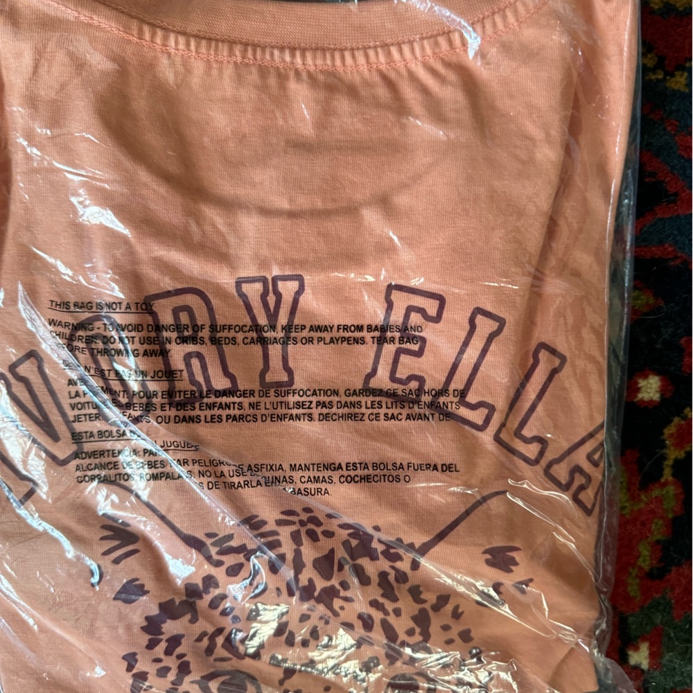 Ivory Ella sort sleeve Tshirt